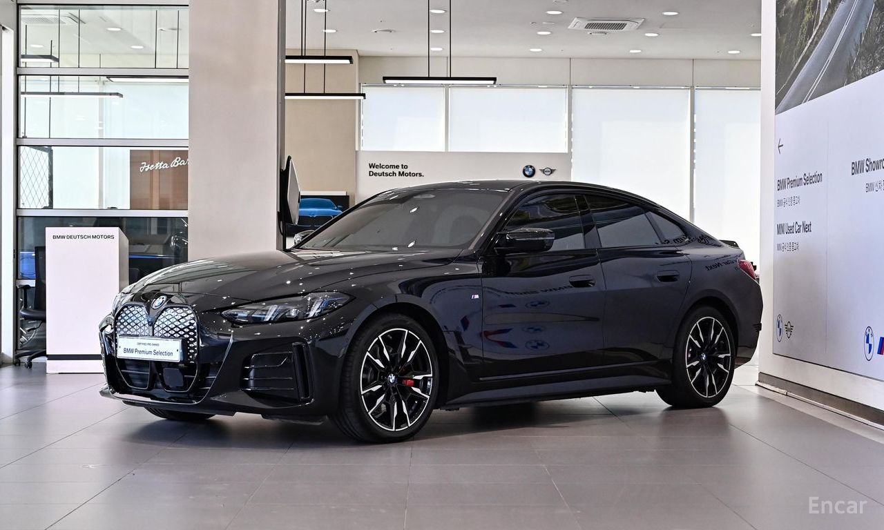 BMW i4