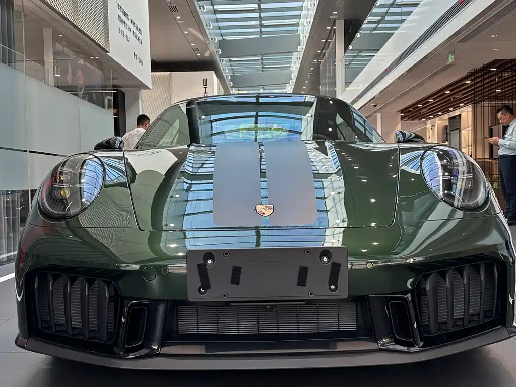 Porsche 911