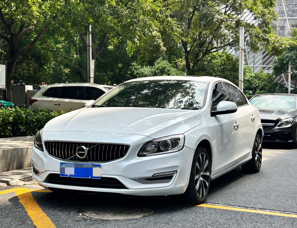 Volvo S60