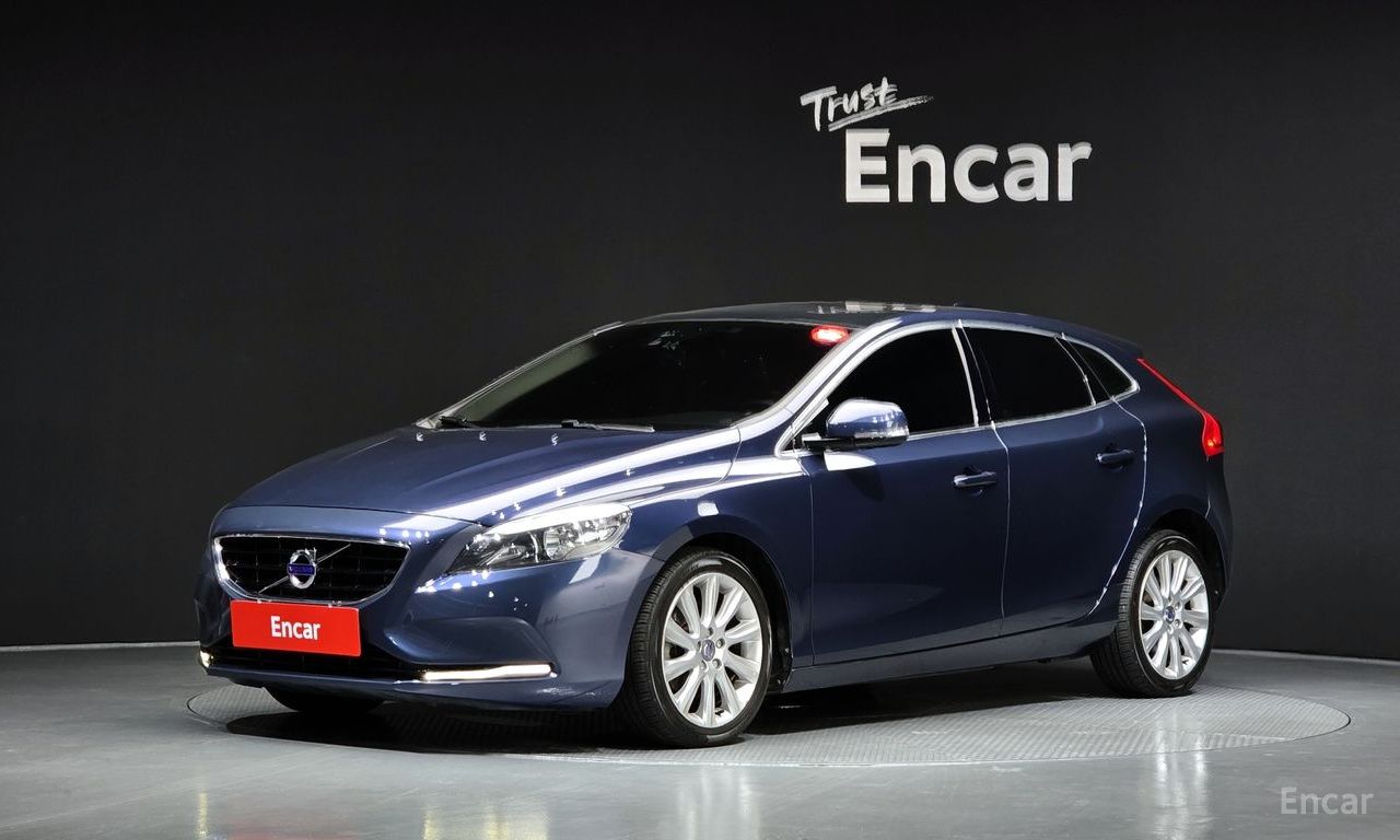 Volvo V40