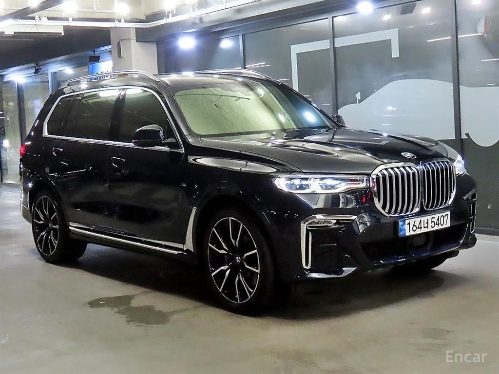 BMW X7