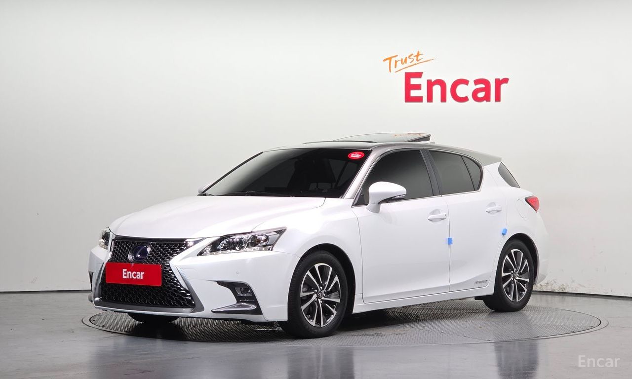 Lexus CT200h