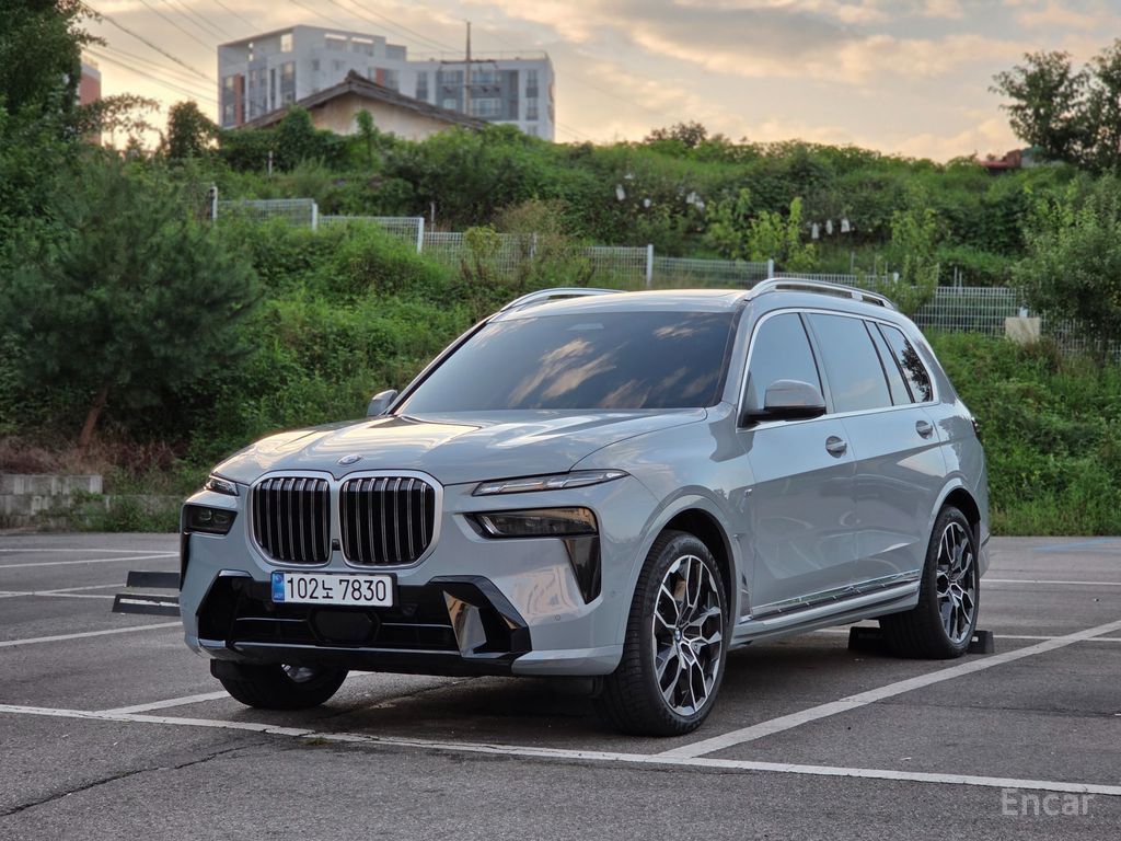 BMW X7