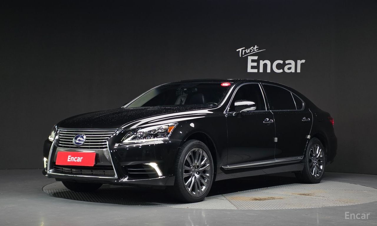 Lexus LS