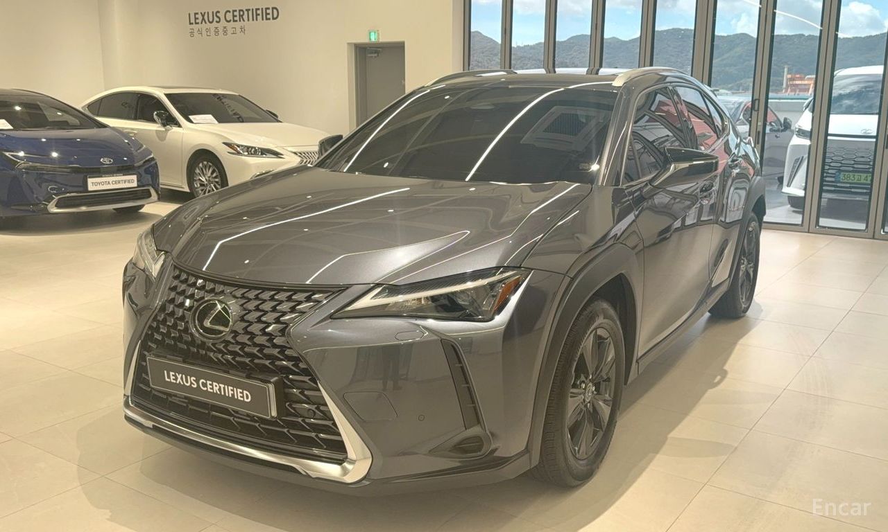 Lexus UX