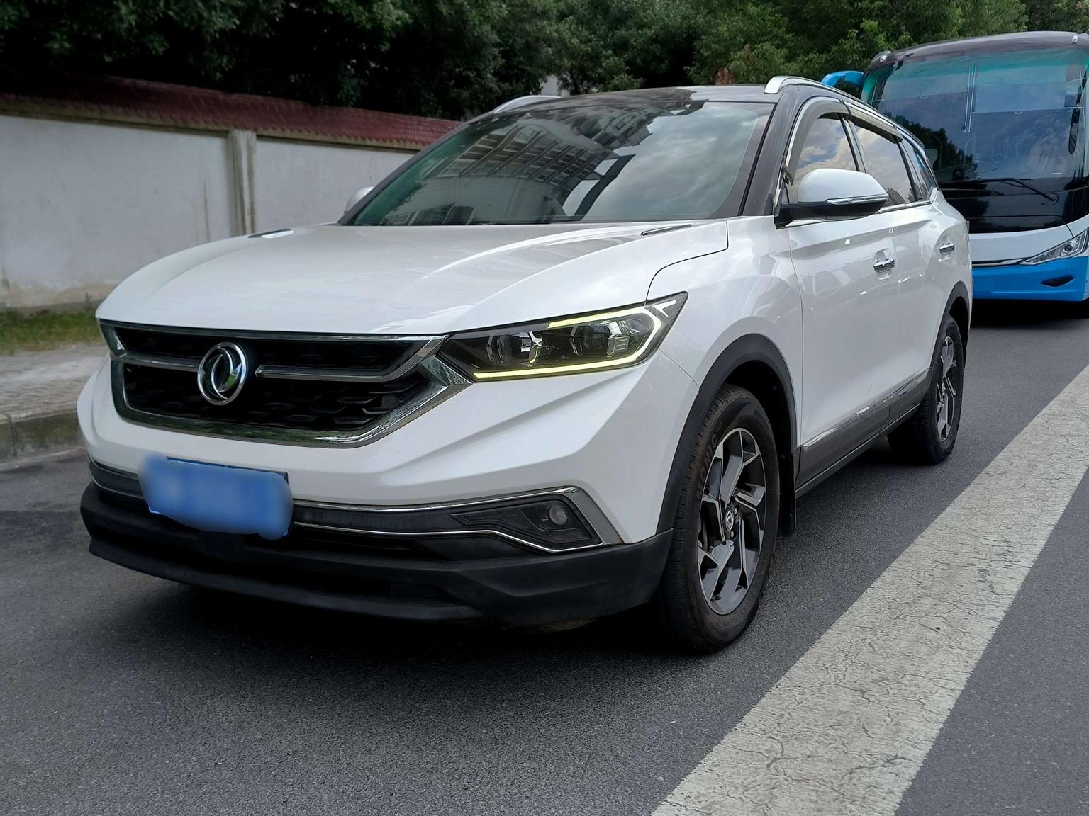 Dongfeng AX7