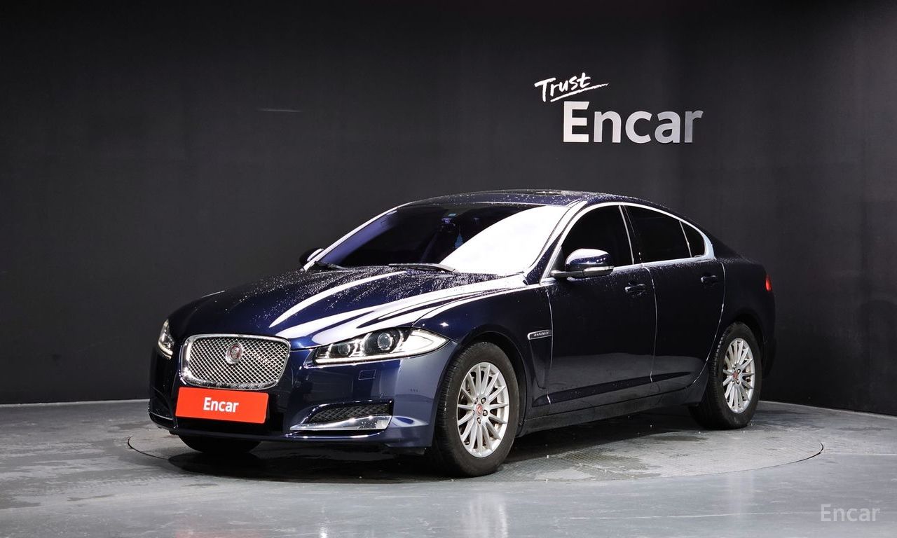 Jaguar XF