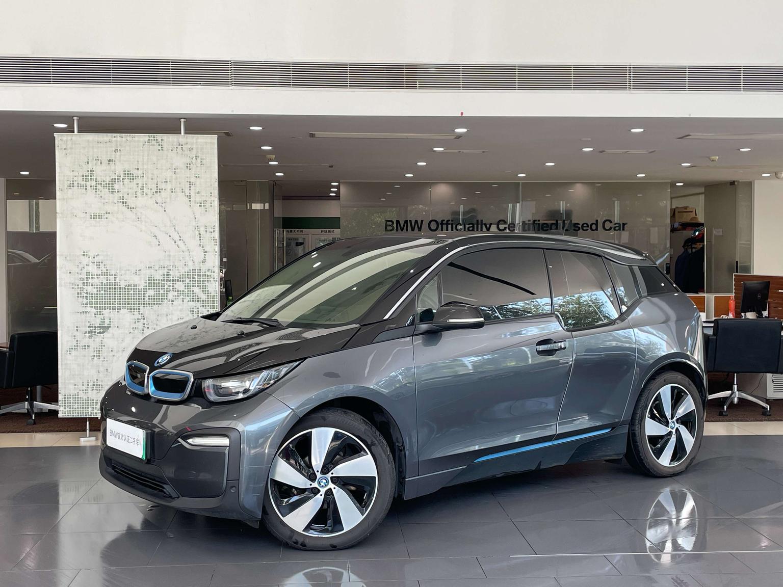 BMW i3