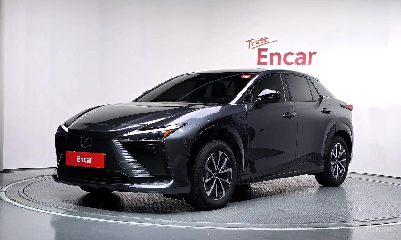 Lexus RZ