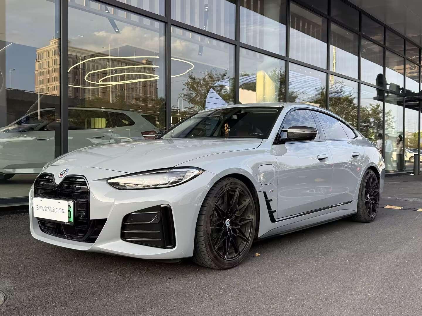 BMW i4