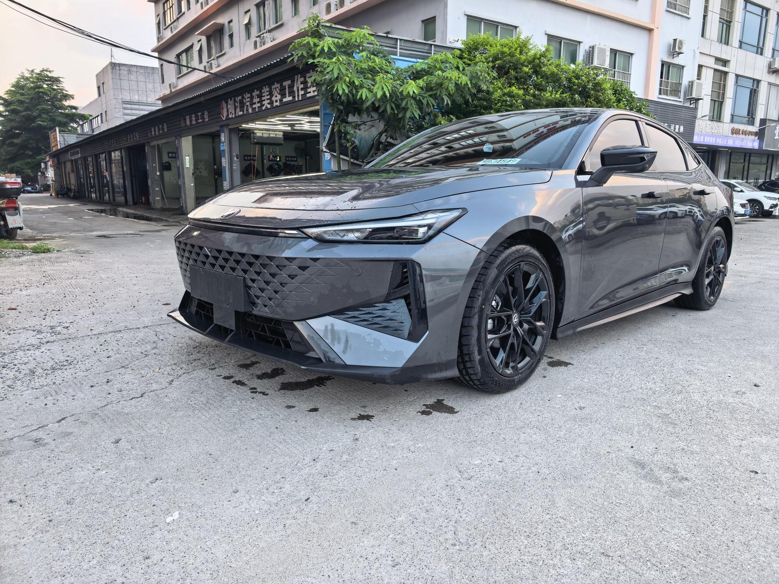 Changan UNI-V