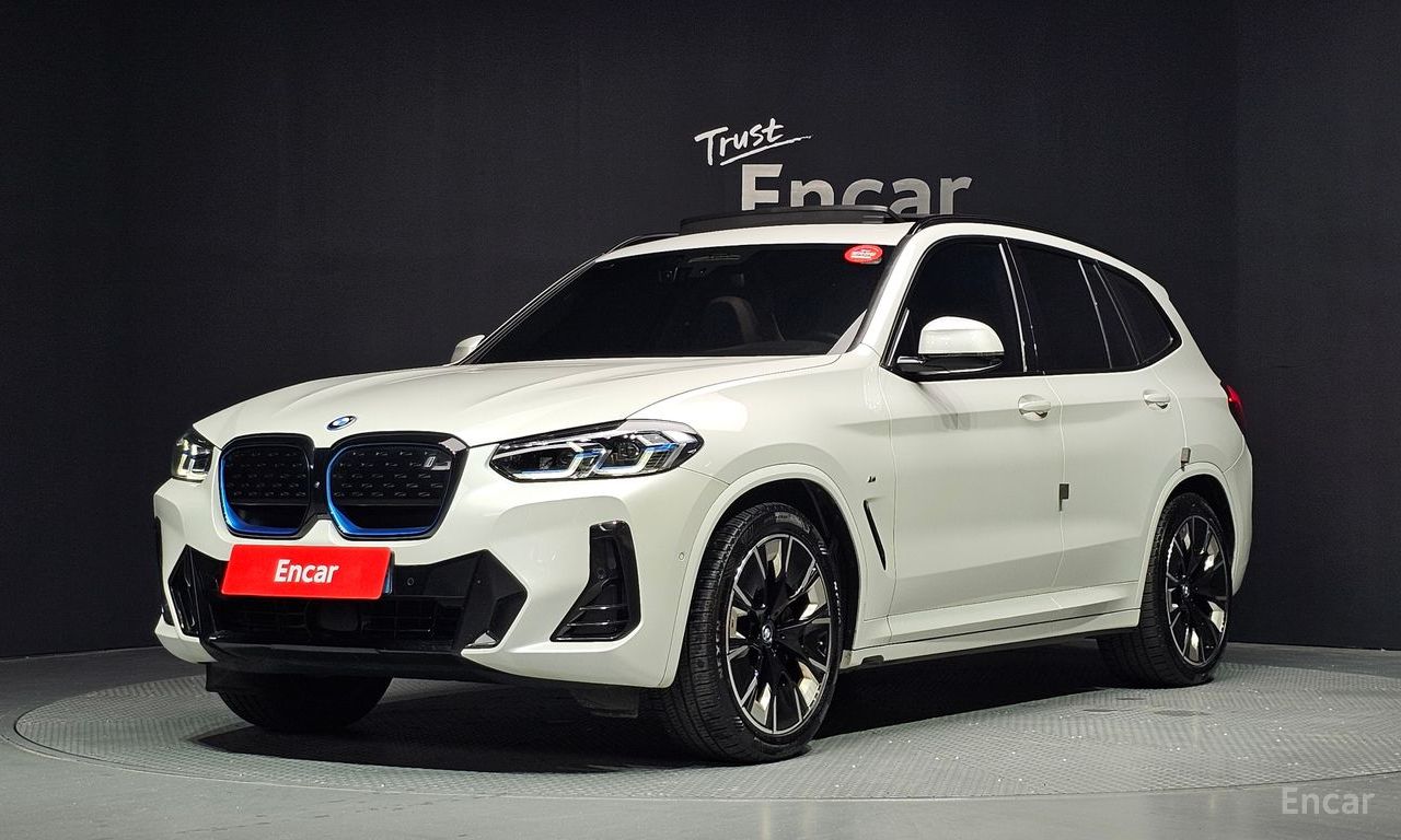 BMW iX3