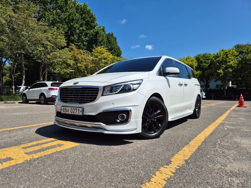 Kia Carnival