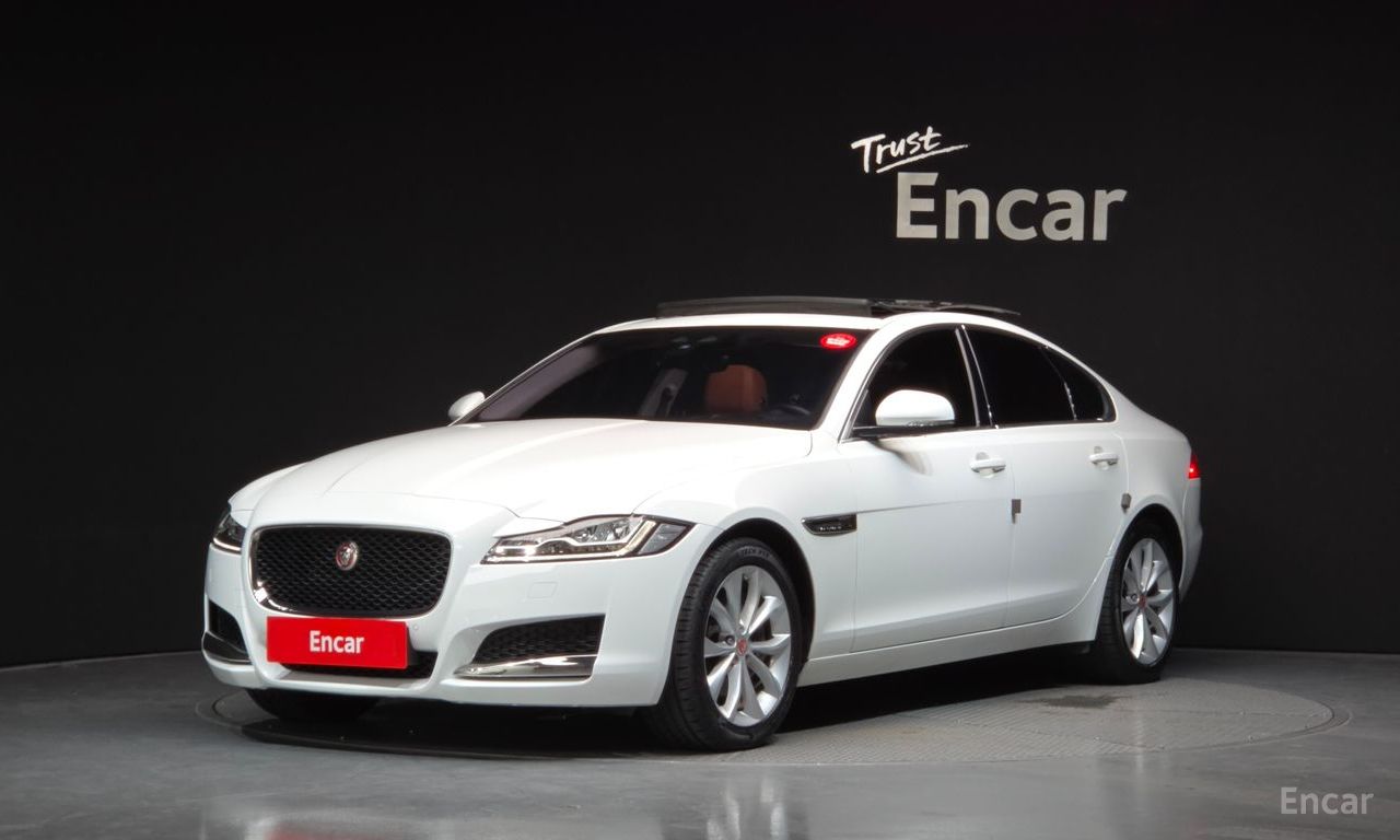 Jaguar XF
