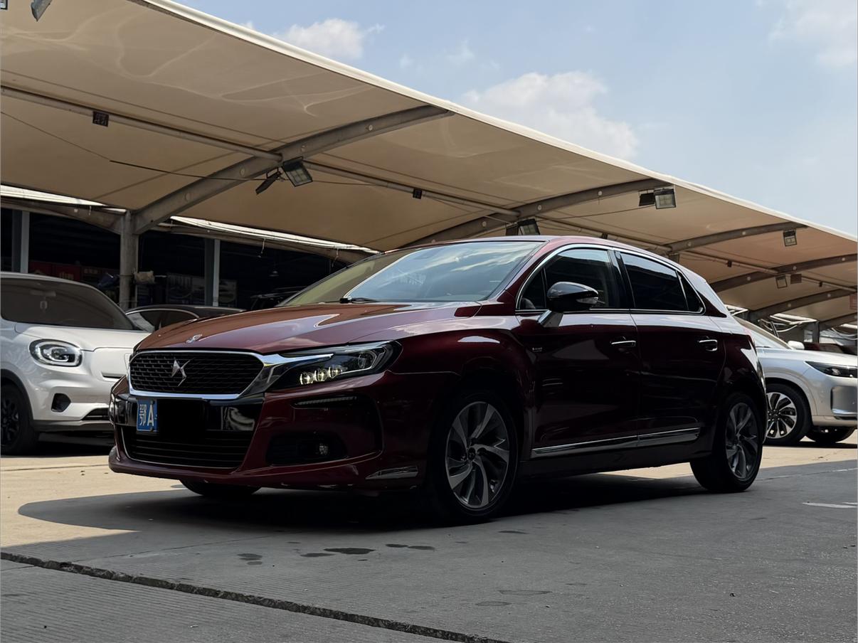DS 4S