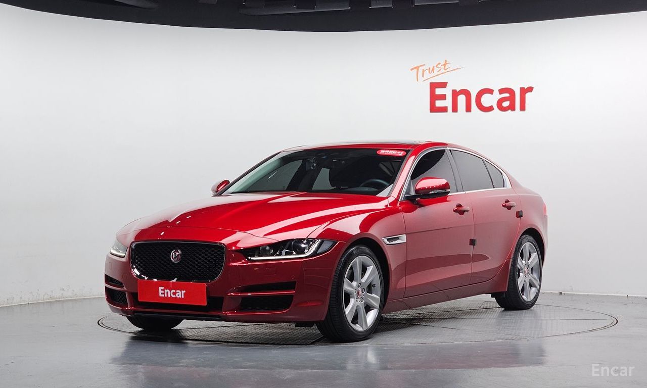 Jaguar XE