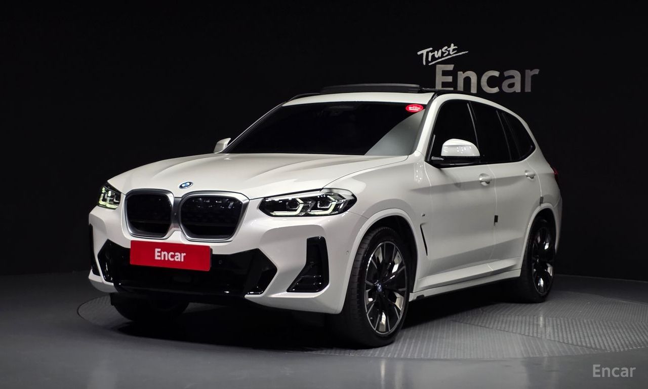 BMW iX3