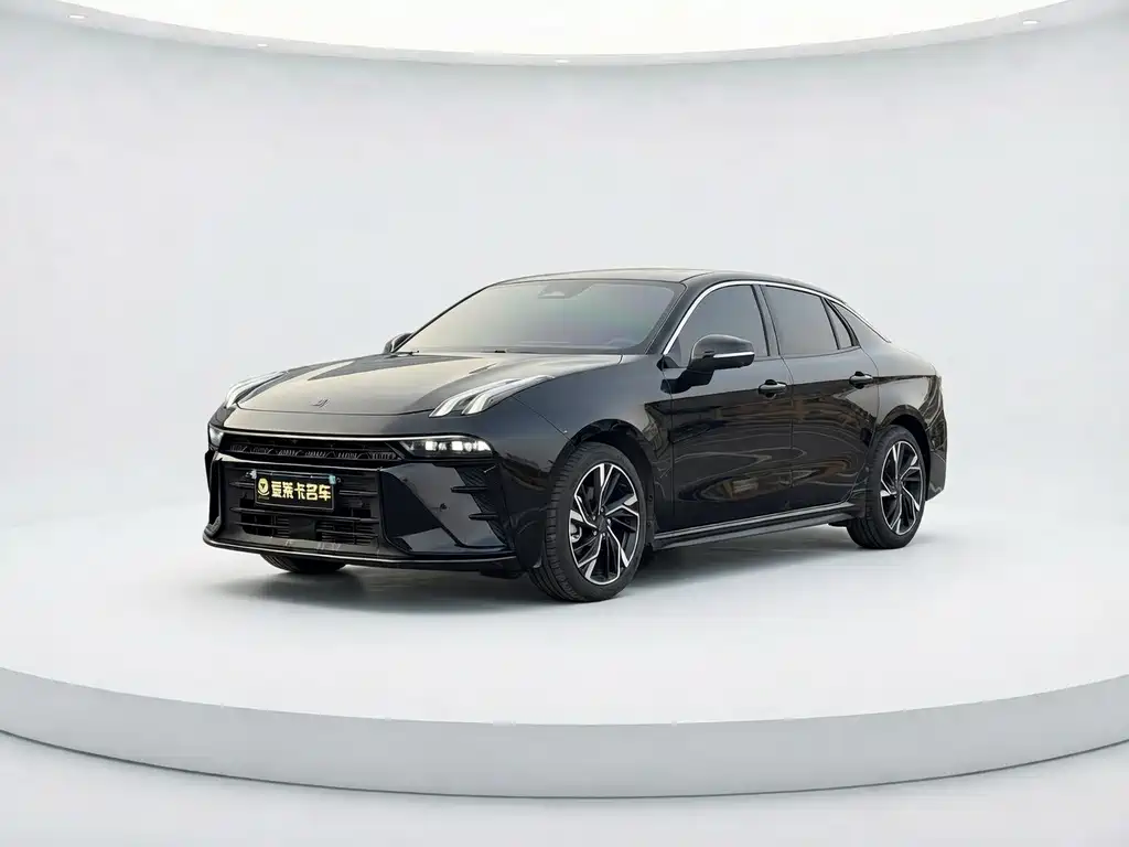 Lynk & Co 03