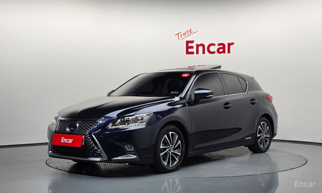 Lexus CT200h