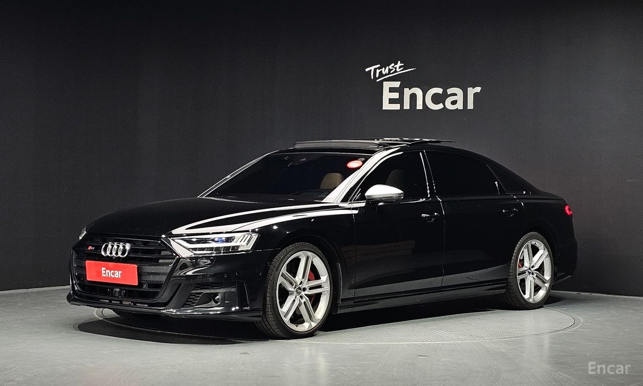 Audi S8