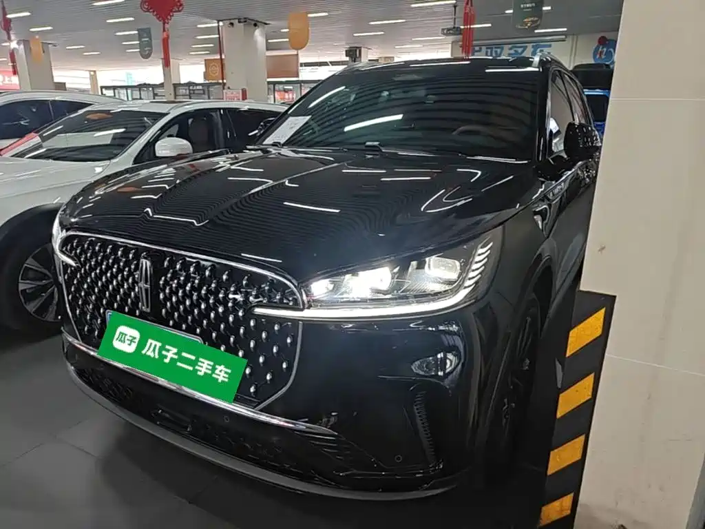 Lincoln Aviator