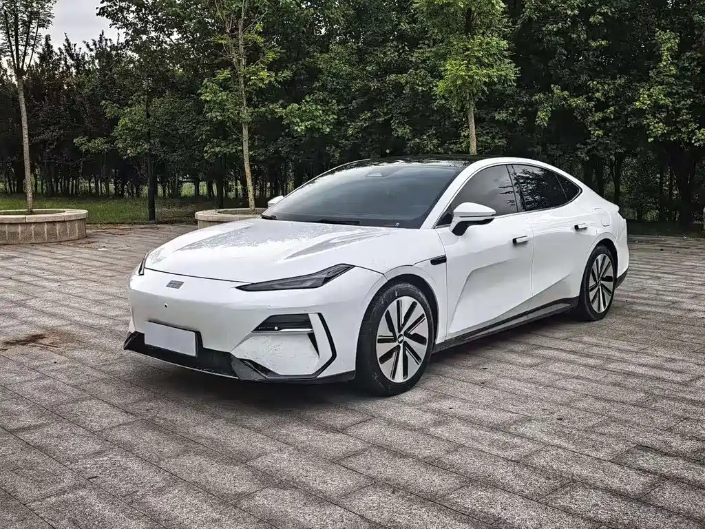 Geely Galaxy Galaxy E8