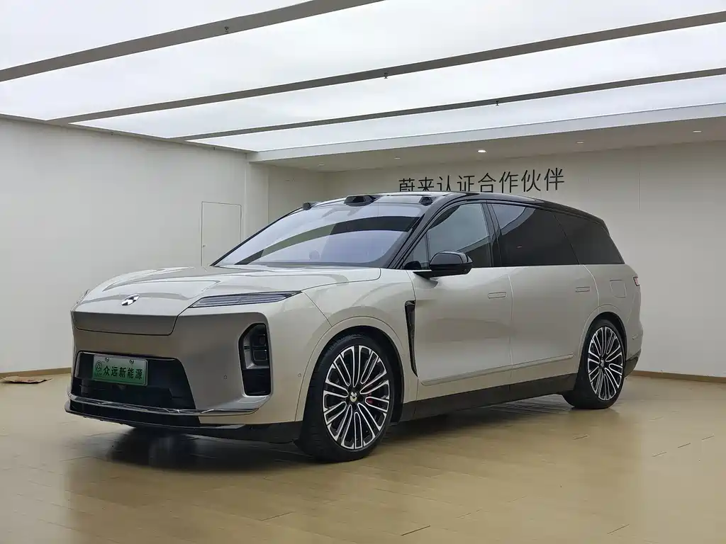 NIO ES8