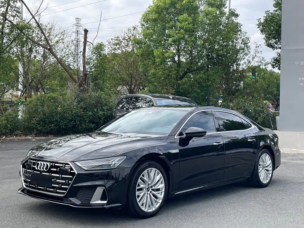 Audi A7L