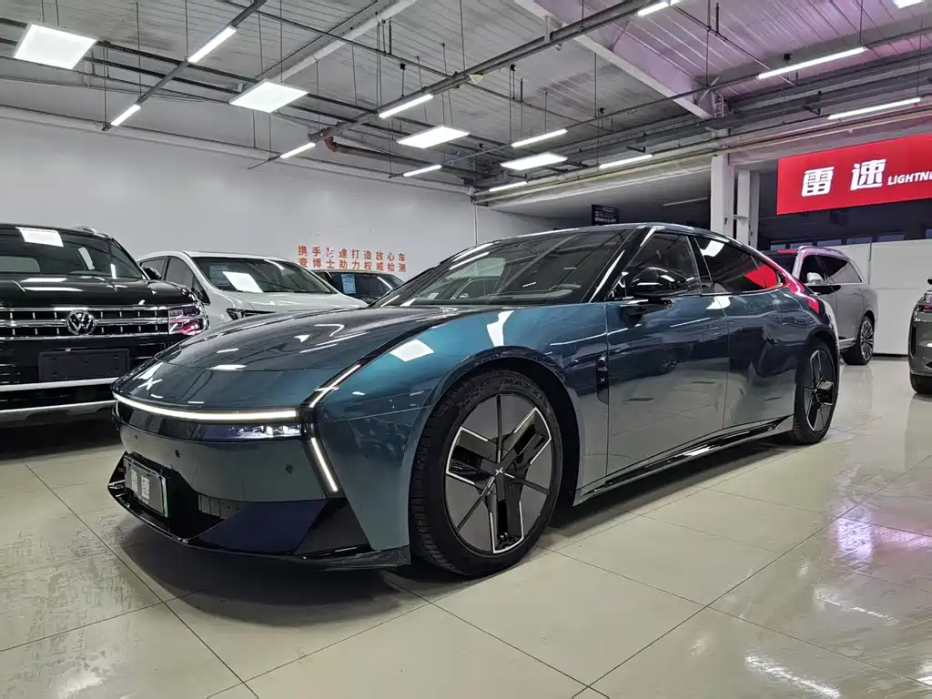 Xpeng P7