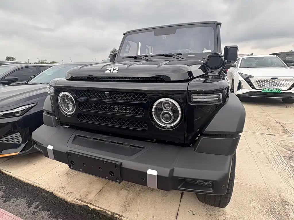 212 T01