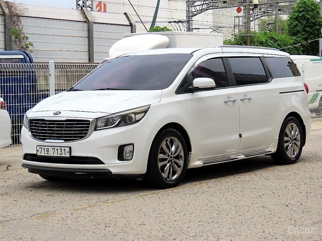 Kia Carnival