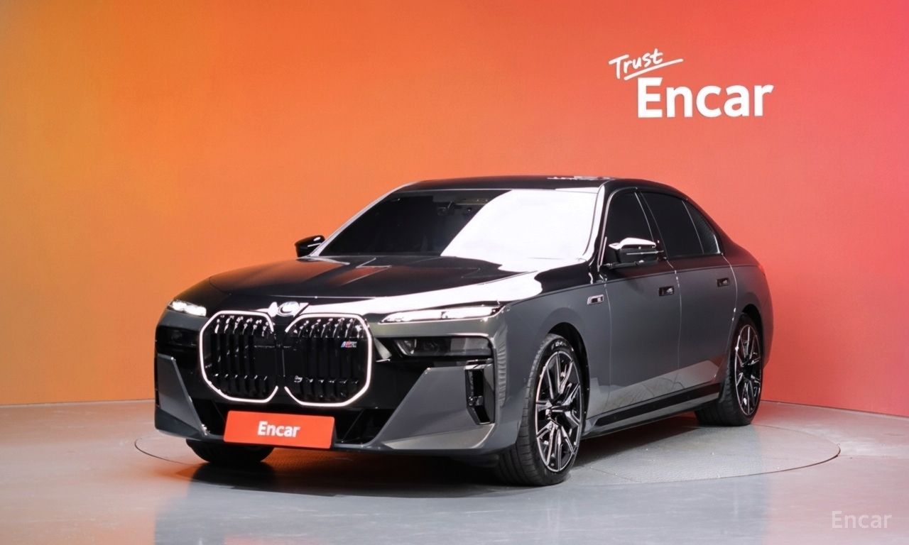 BMW i7