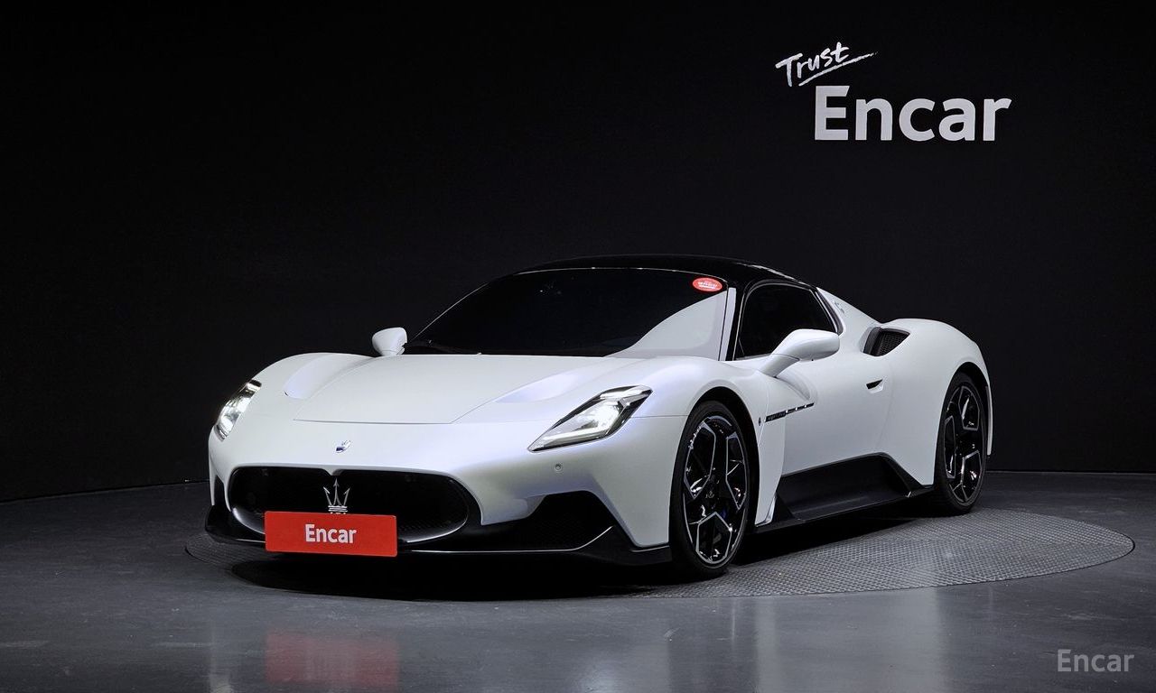 Maserati MC20