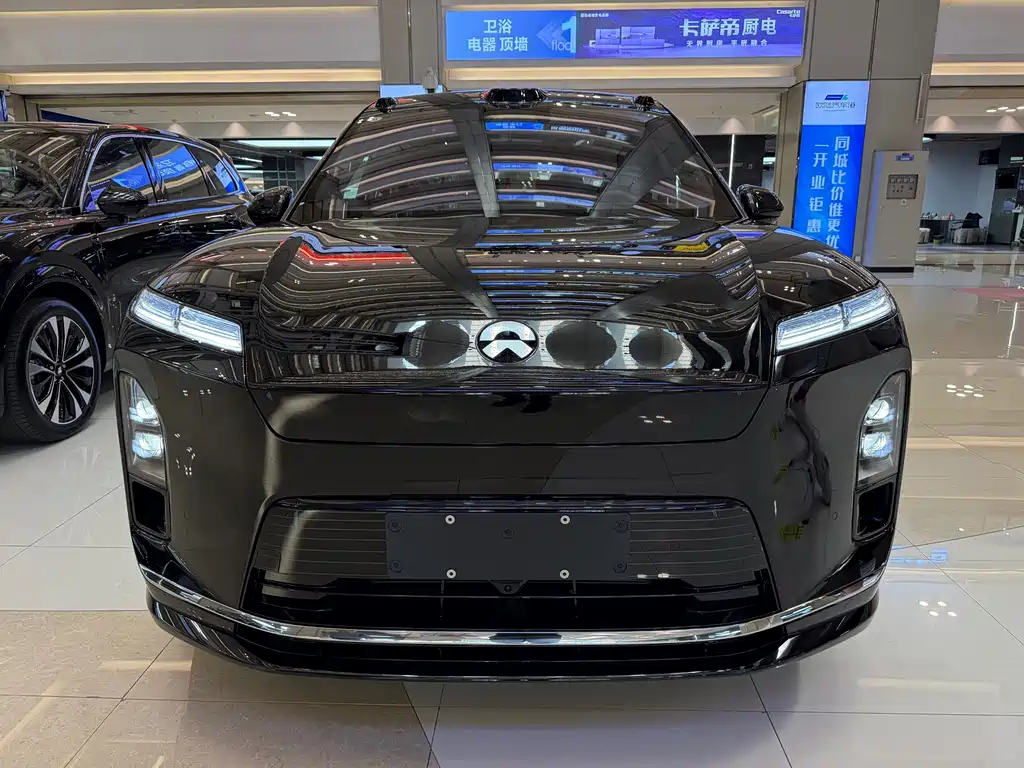 NIO ES8