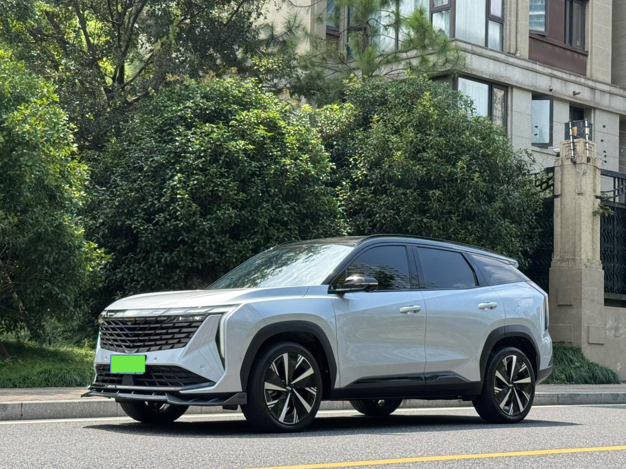 Geely Boyue L