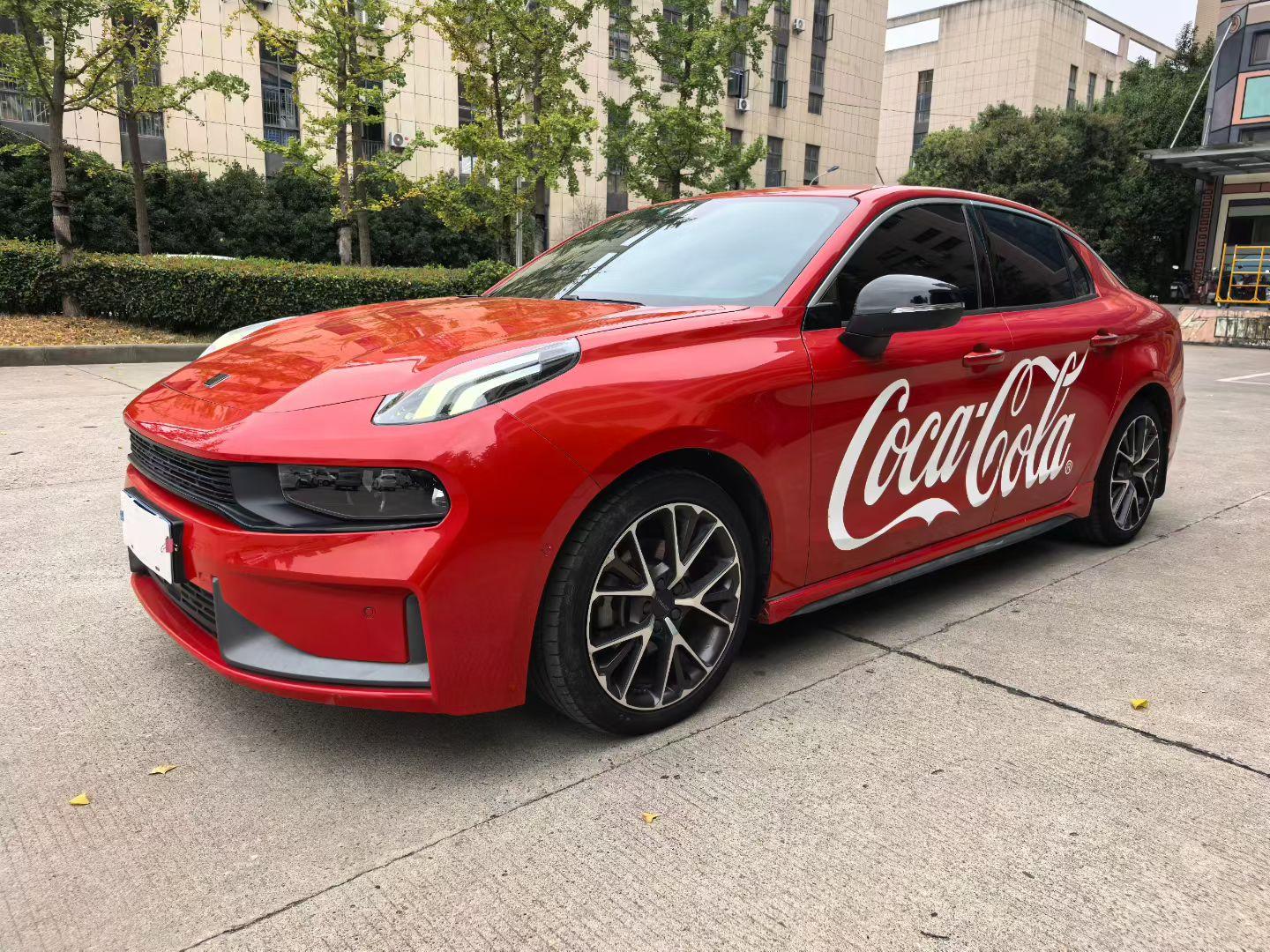 Lynk & Co 03