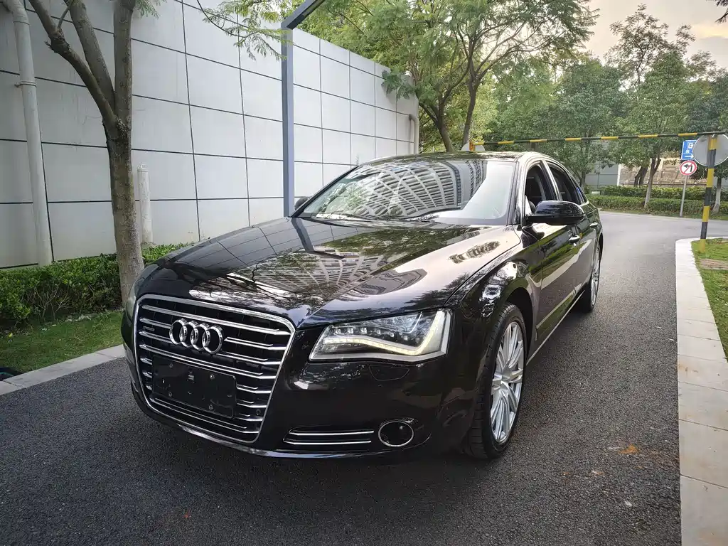 Audi A8