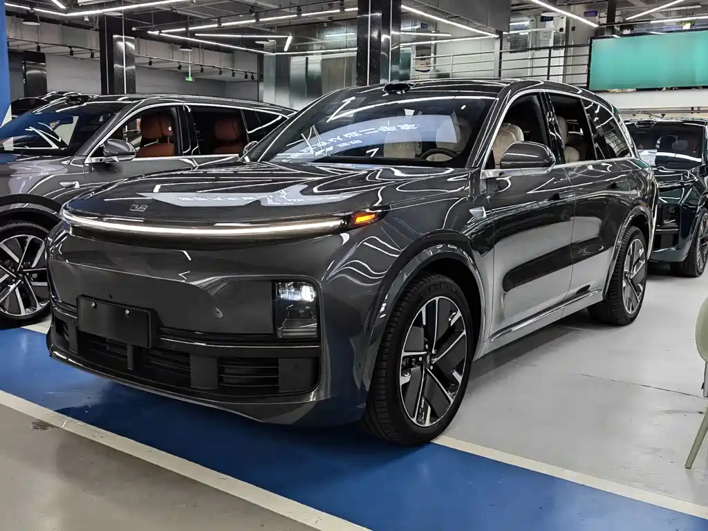 Li Auto L8
