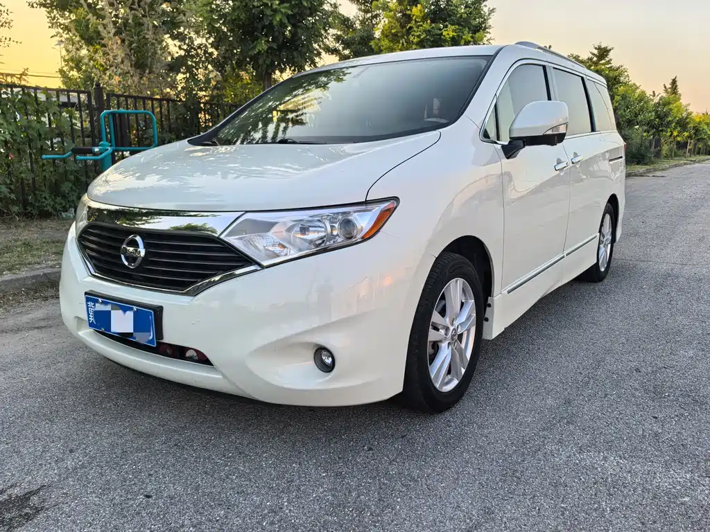 Nissan Quest