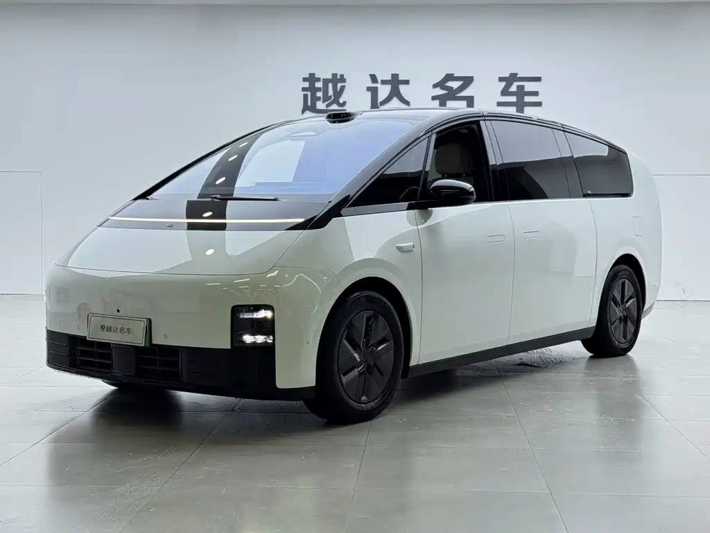 Li Auto MEGA