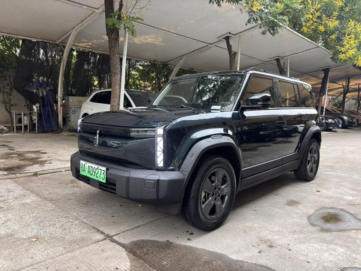iCar 03