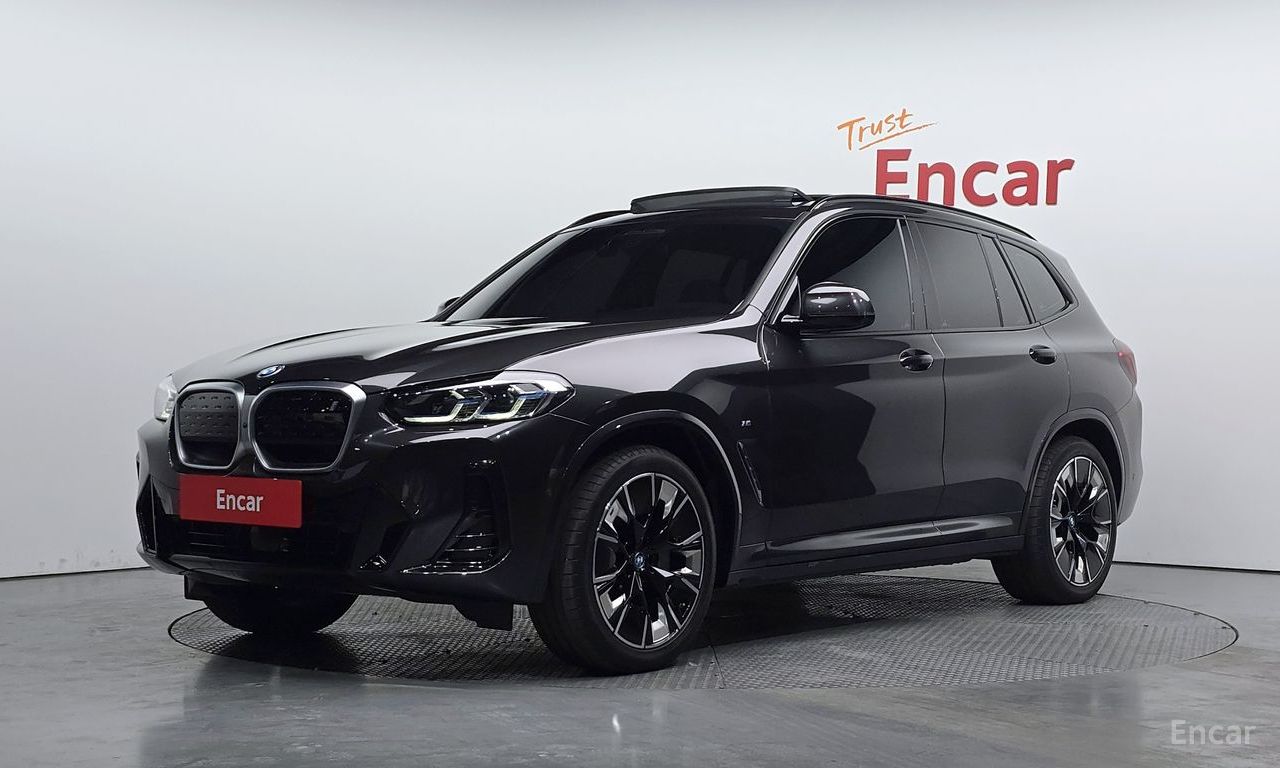 BMW iX3