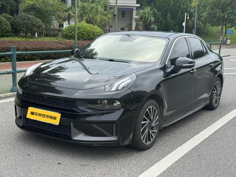 Lynk & Co 03