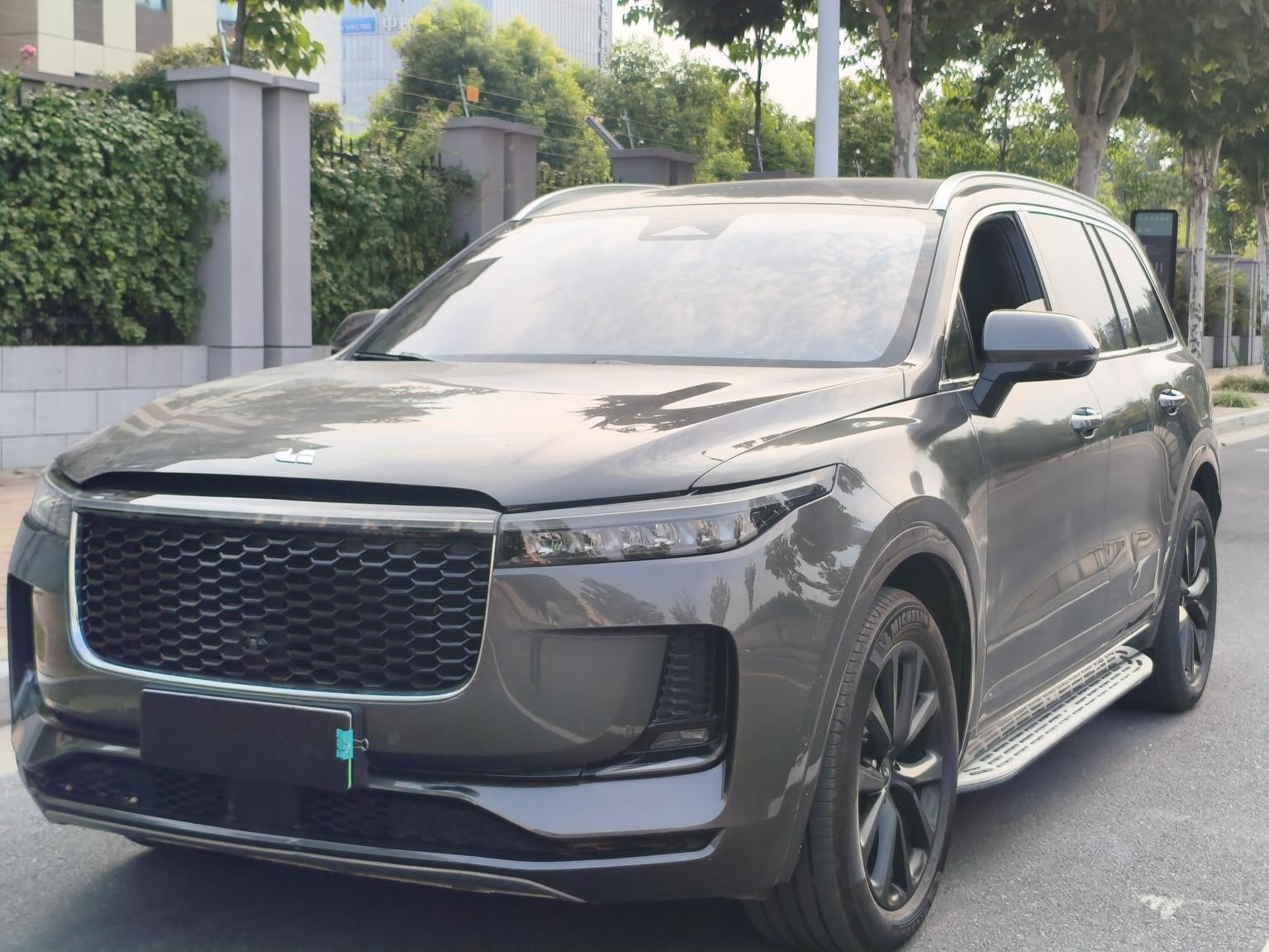 Li Auto ONE
