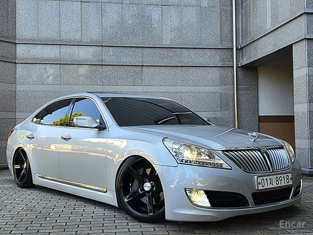 Hyundai Equus