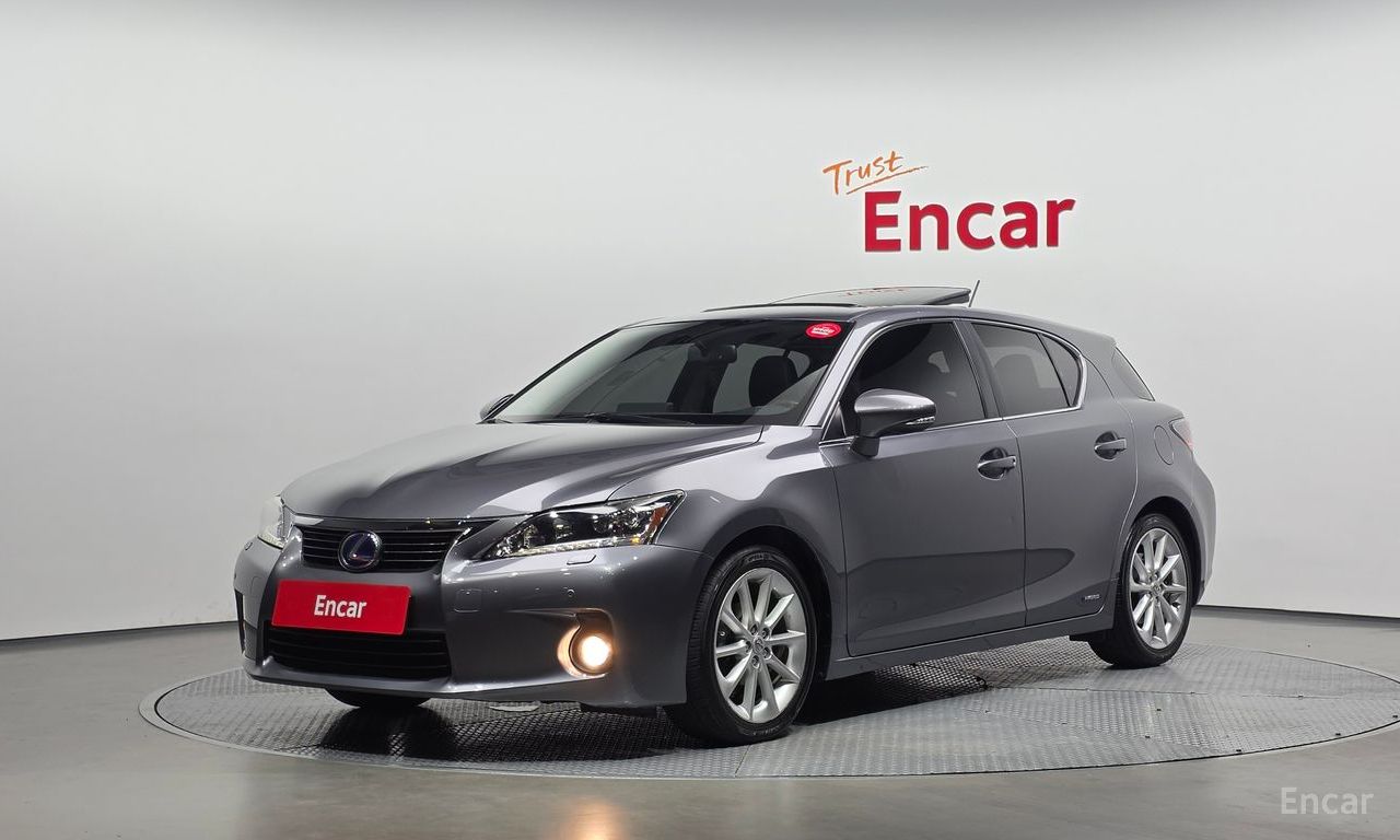Lexus CT200h