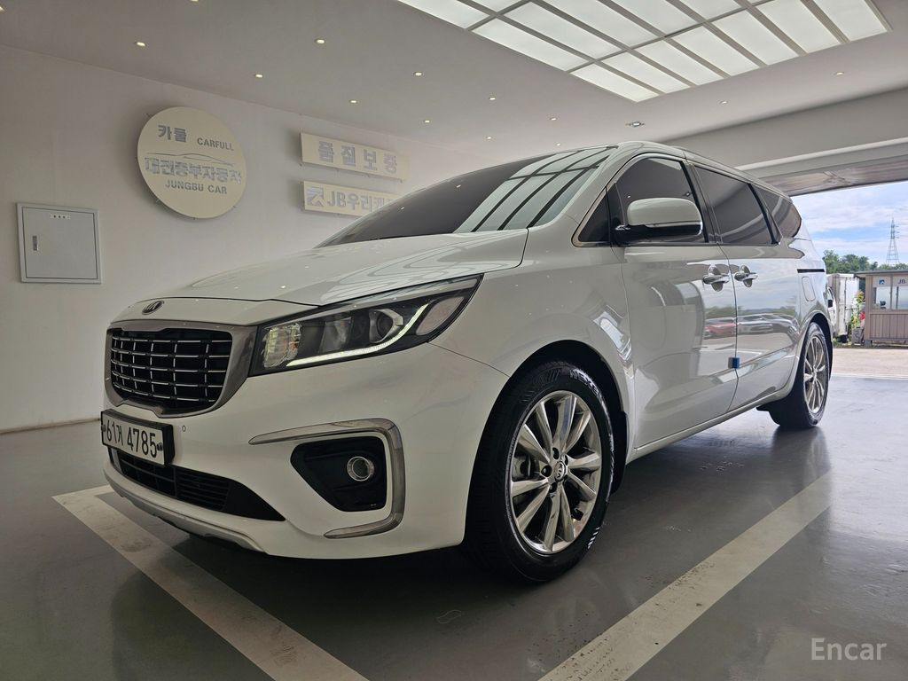 Kia Carnival