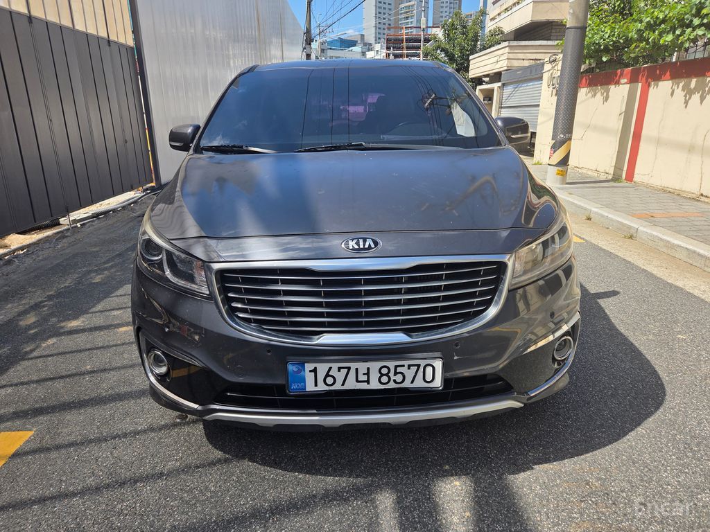 Kia Carnival