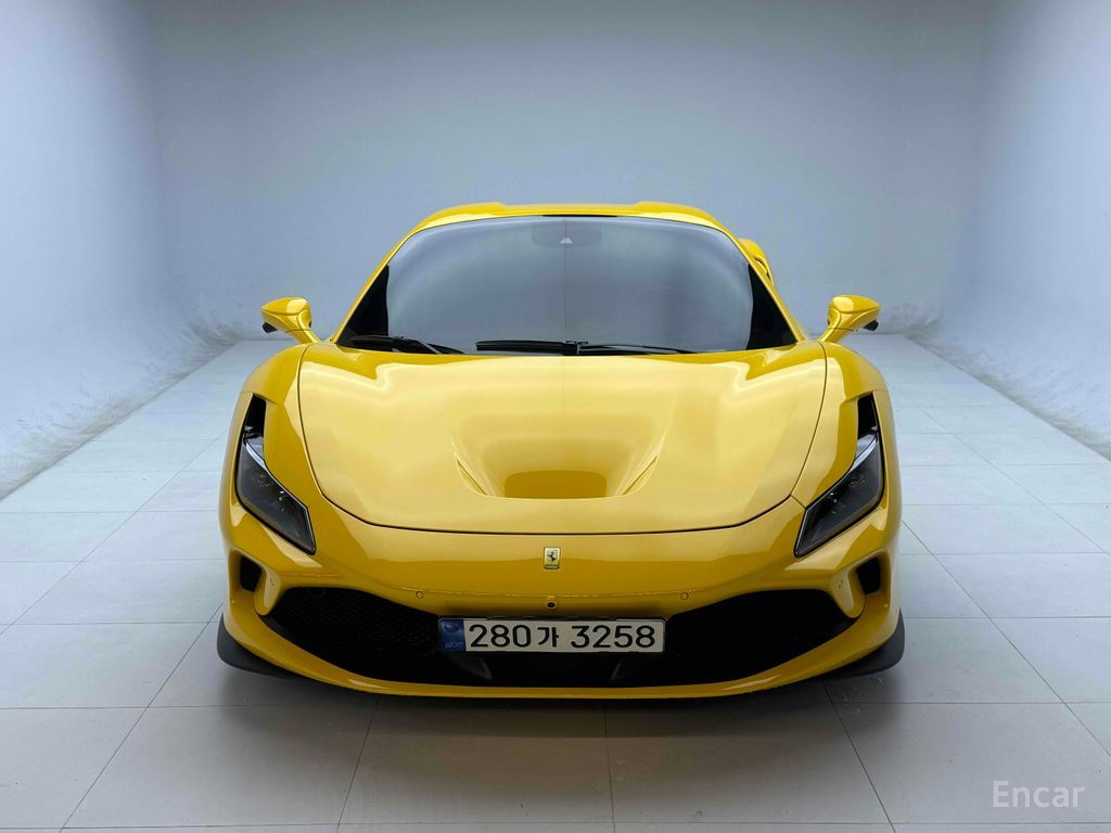 Ferrari F8