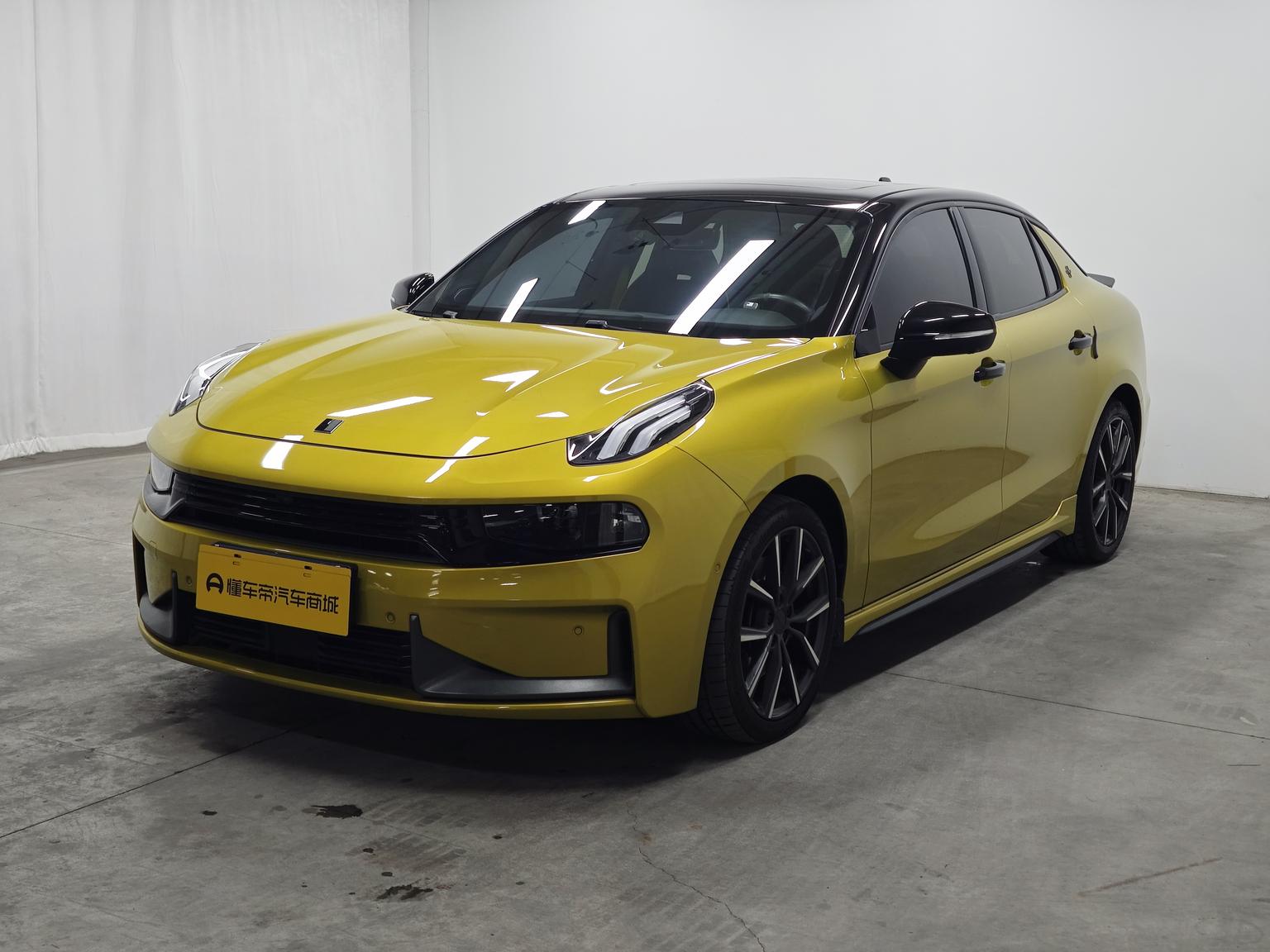 Lynk & Co 03